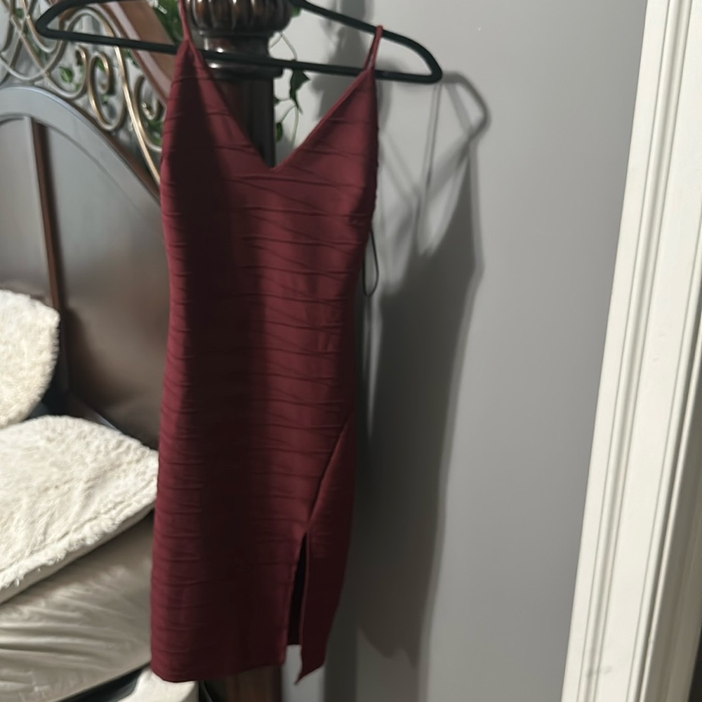 NWOT Windsor Midi dress